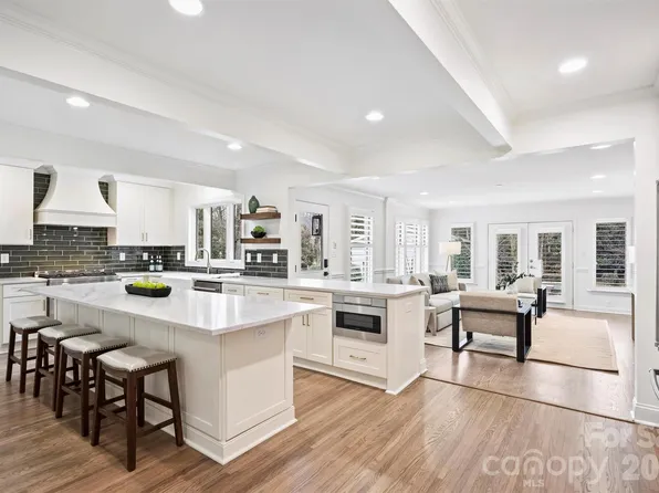 830 Jefferson Dr, Charlotte, NC 28270