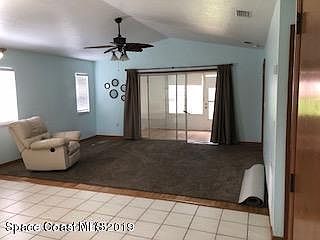 2nd image of 850 Cross Lake Dr