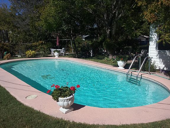 2nd image of 1205 Chippendale Dr