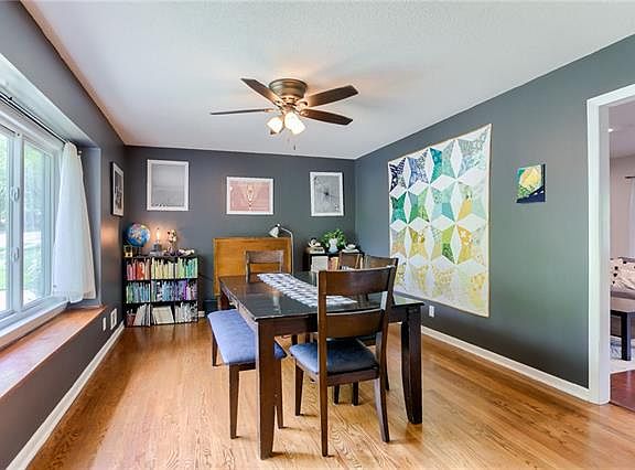 4th image of 4006 Woodbury St