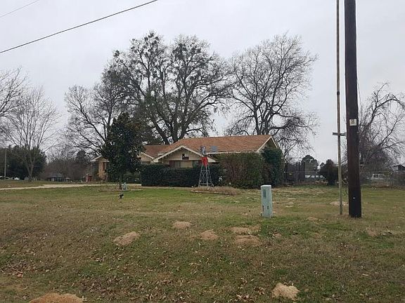 2nd image of 6136 State Highway 154