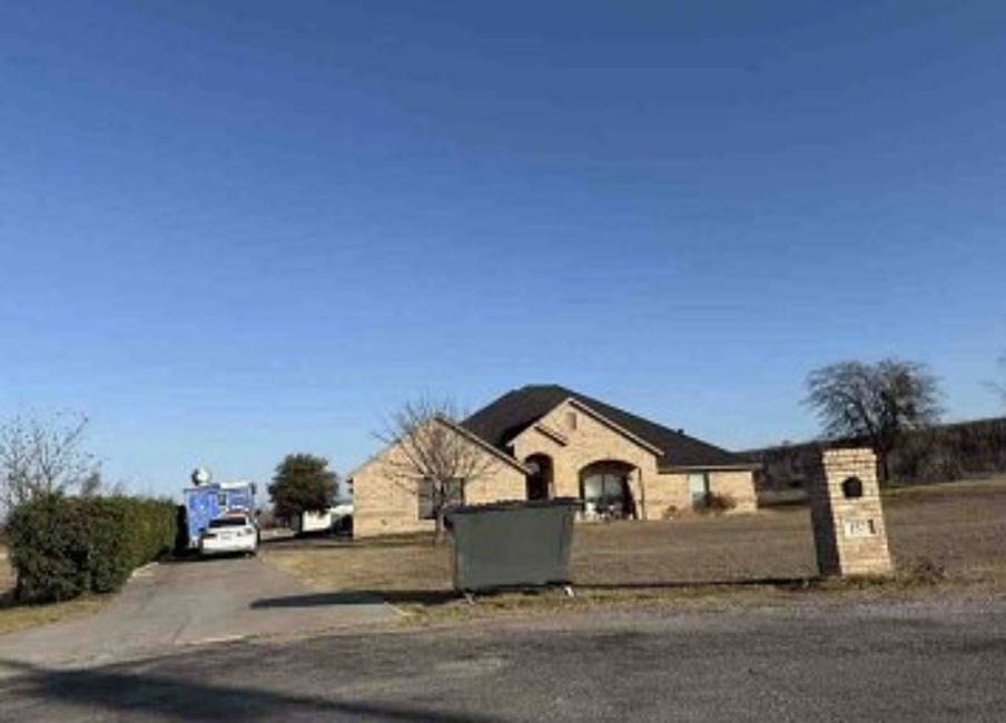 1st image of 157 Chase Ln