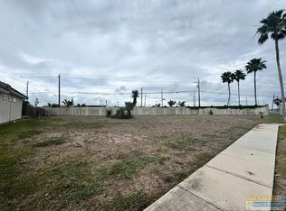 102 Oleander Dr, Pt Isabel, TX 78578