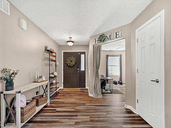 2nd image of 7643 Pipestone Dr
