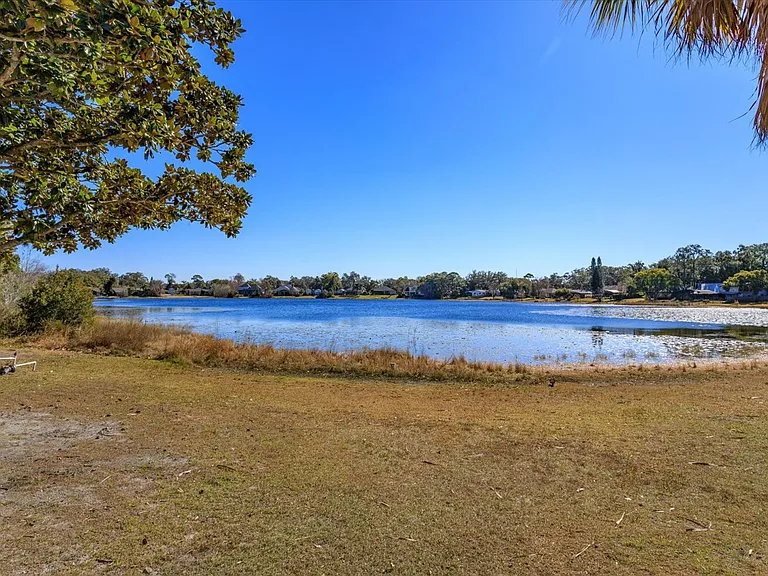 240 Slade Dr — Photo 24