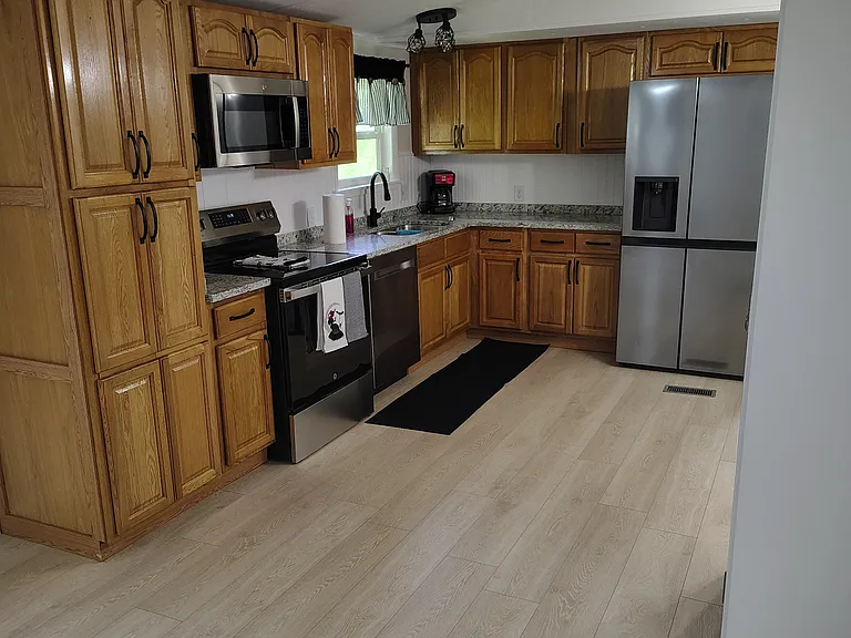 3861 Baggett Rd — Photo 4