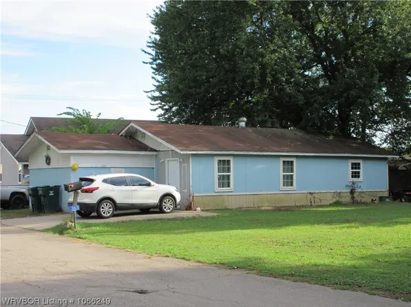 363 N Blair Ave, Booneville, AR 72927