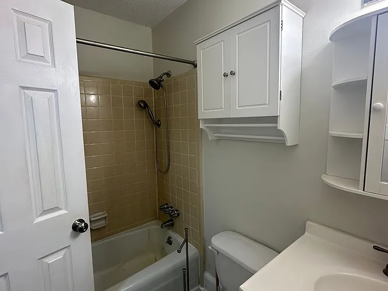 51 Lawanna Dr — Photo 21