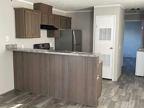 4th image of 24728 Bradford Dr