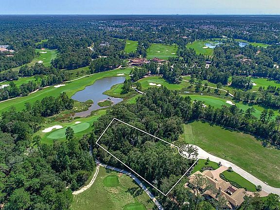 Private cul-de-sac lot is within walking distance Carlton Woods Club House. **Note: lines drawn to show property lines are approximate.  Independent verification required.**