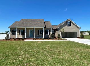 1247 Ineva Cir, Fitzgerald, GA 31750