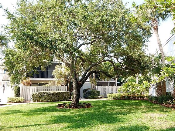 3rd image of 2165 Galleon Dr