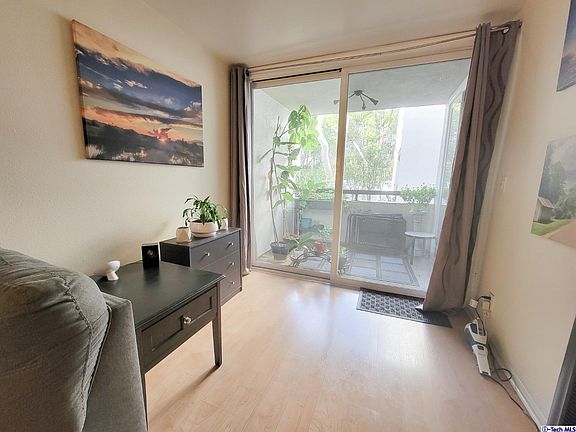 4th image of 8535 W Knoll Dr #102