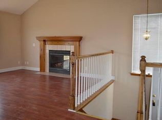 1885 Chickadee Dr, Liberty, MO 64068