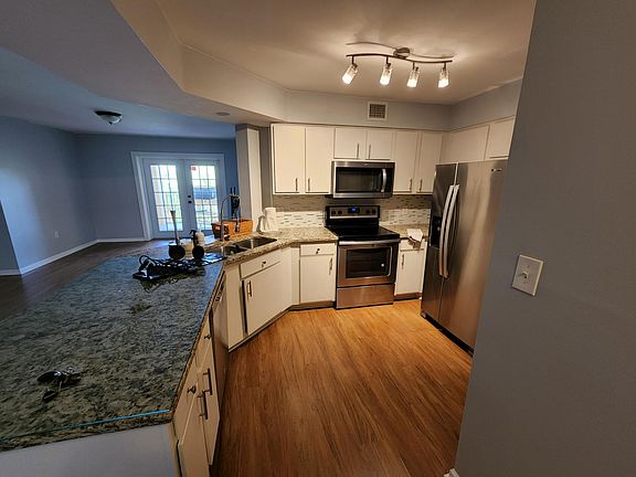 2nd image of 300 Scotia Dr APT 303