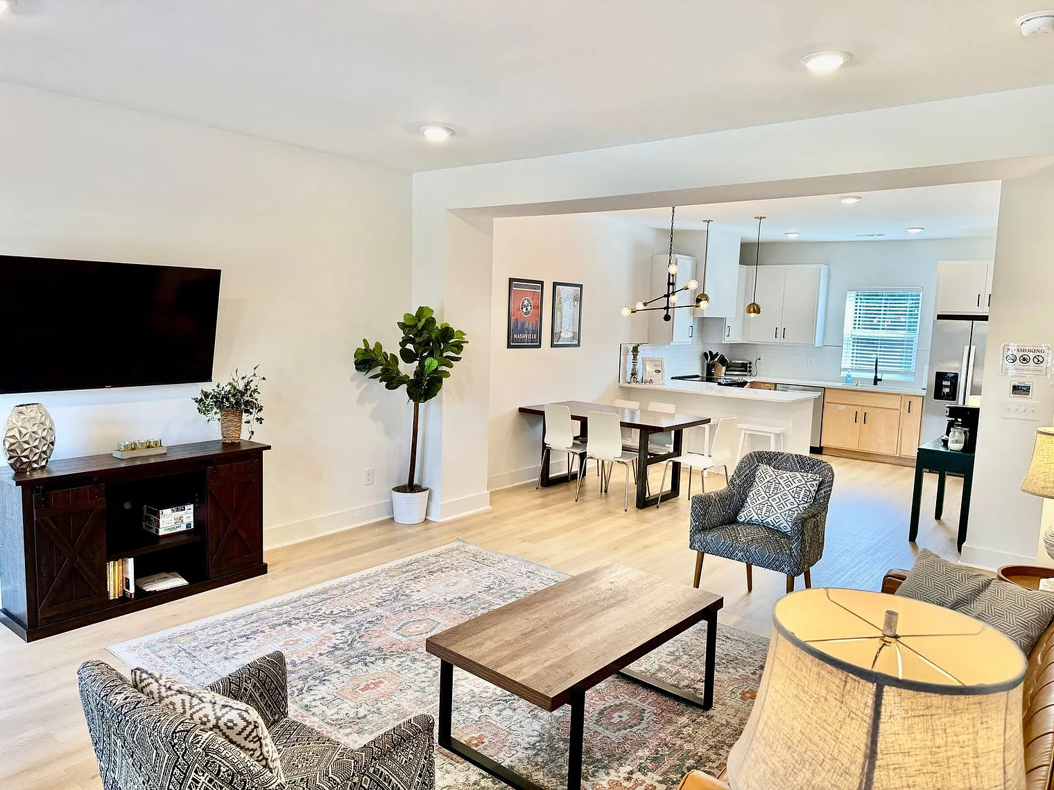 3 bed, 3.0 bath, 1851 sqft, $4,379 — Photo 3