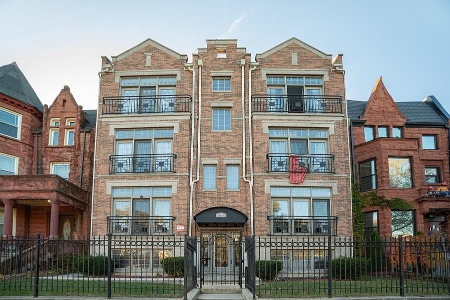1st image of 4452 S Vincennes Ave #1N