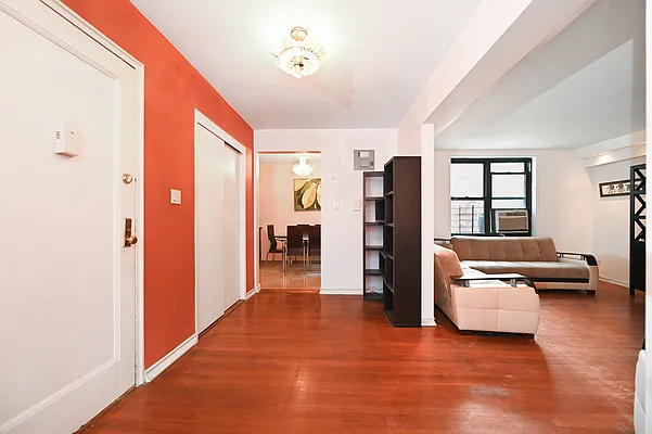 Sold by Amerihomes Realty of NY | media 7