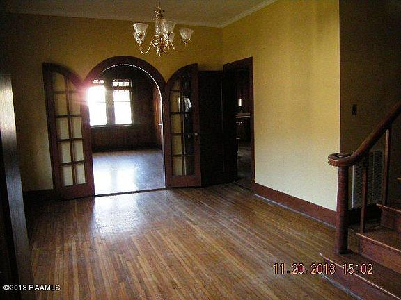 3rd image of 1220 N Avenue F