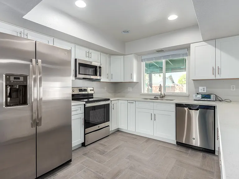 1308 S Polly Ann Dr — Photo 3