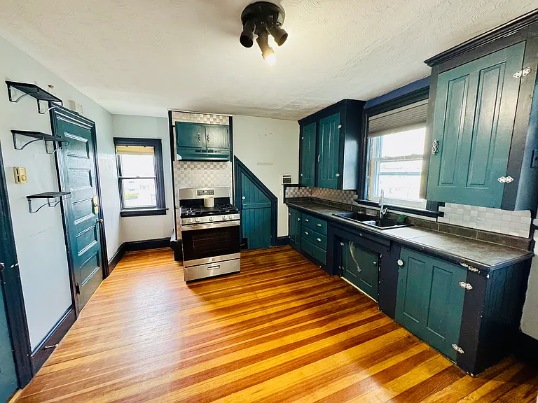 9 Beech St #3 — Photo 8