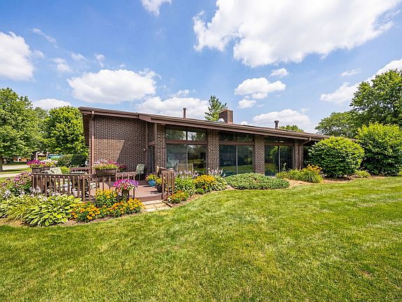 4th image of 8405 Carriage Green Dr