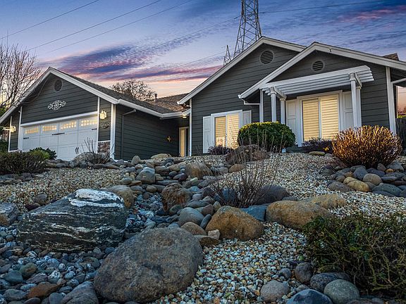4th image of 4746 Tralee Ln