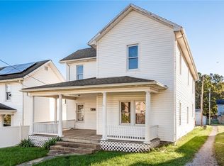 40 James St, Roseville, OH 43777