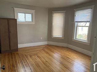 44 Orient St APT 1, Worcester, MA 01604
