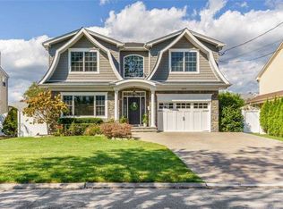 2069 Lake End Rd, Merrick, NY 11566