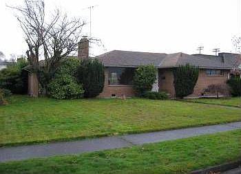 1st image of 316 6th St NE