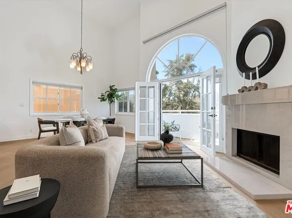 120 N Swall Dr APT 306, Los Angeles, CA 90048