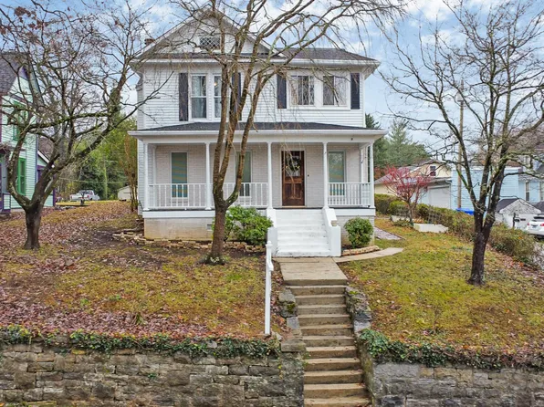 414 Clinton St, Harriman, TN 37748