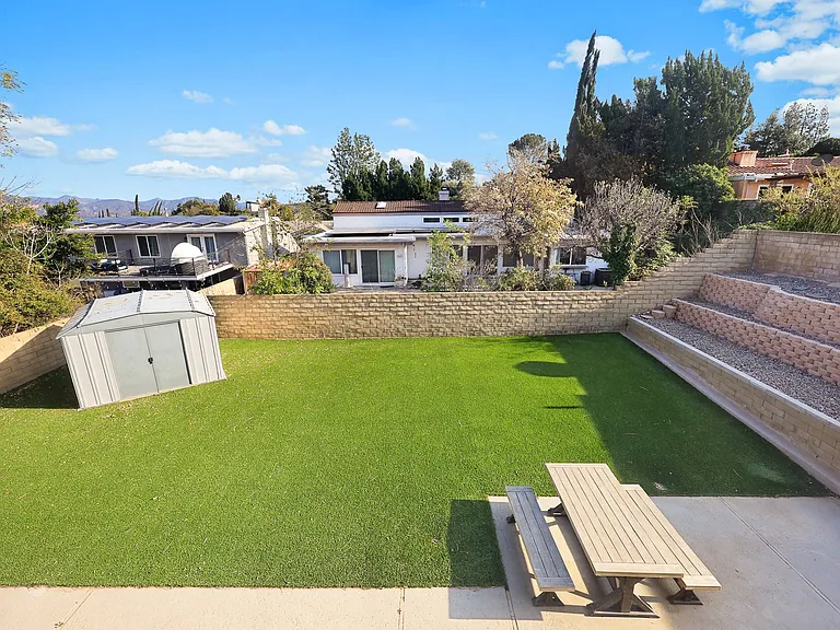12110 Bowmore Ave — Photo 28