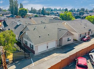 Courtyard Gardens, Mount Vernon, WA 98273