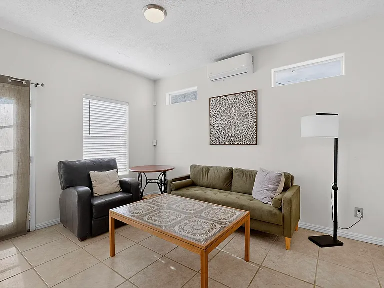 226 Sierra Pl NE — Photo 18