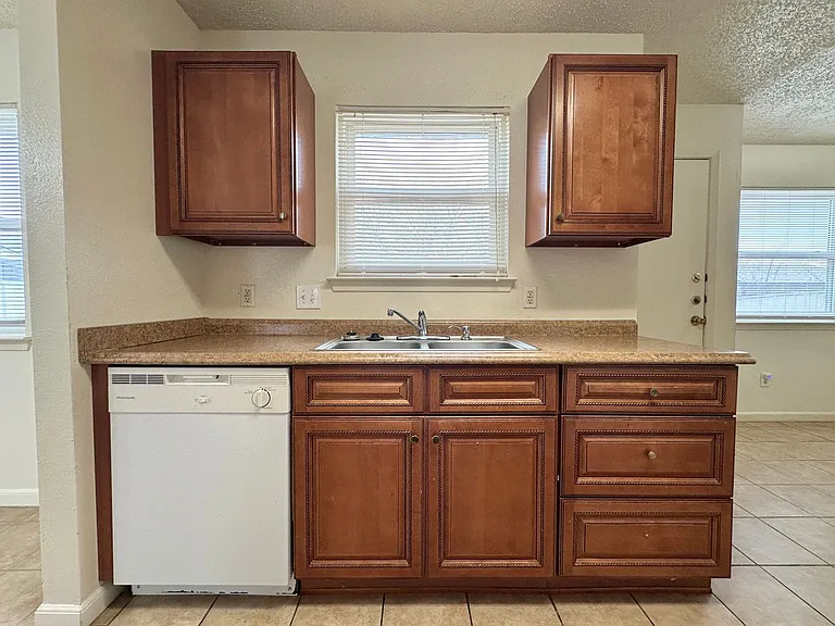 5010 White Rock Dr — Photo 11