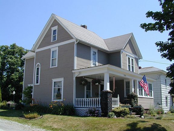 2nd image of 309 E Main St