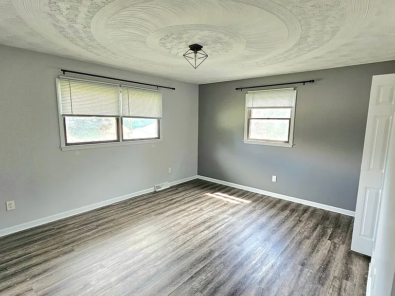 2380-2382 Haviland Ct — Photo 13