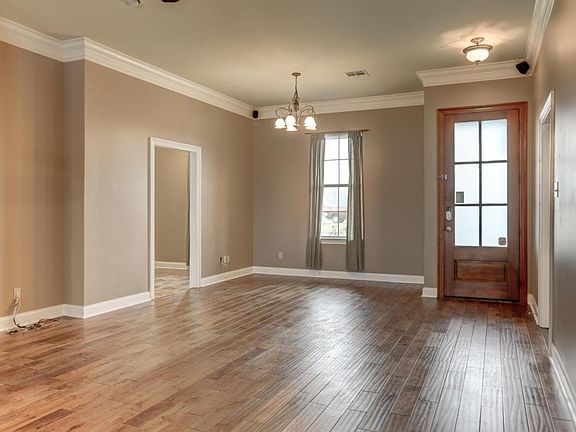 5th image of 100 Bartlett Dr