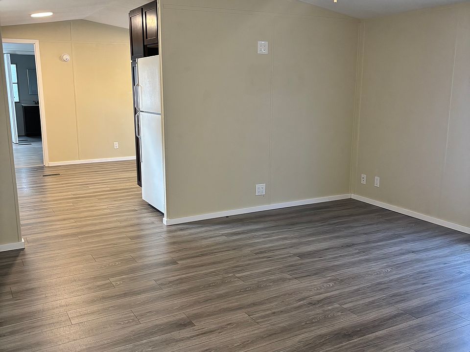 1st image of 5518 Glass Dr #5