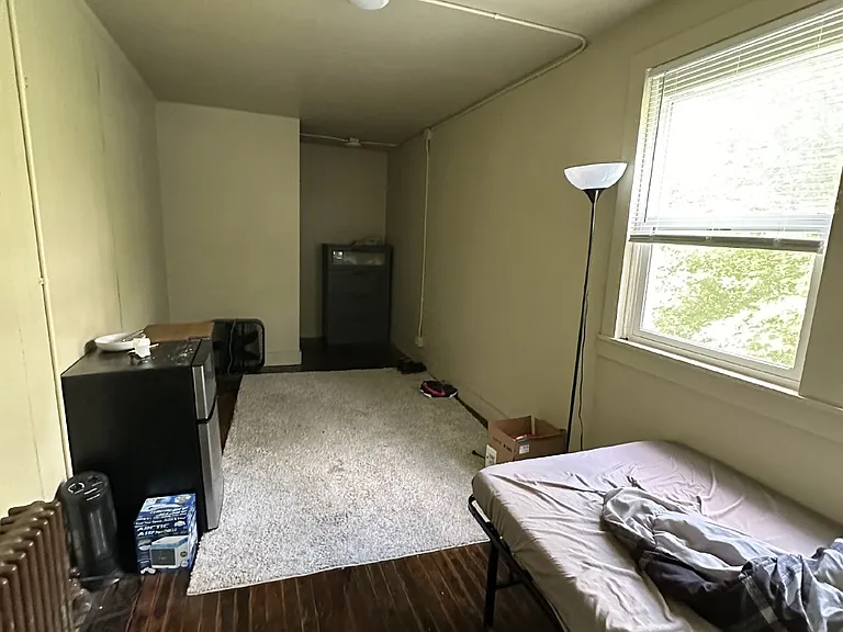 327 Summit Ave — Photo 6