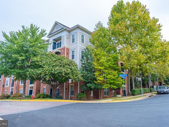 3rd image of 3851 Aristotle Ct #1-221
