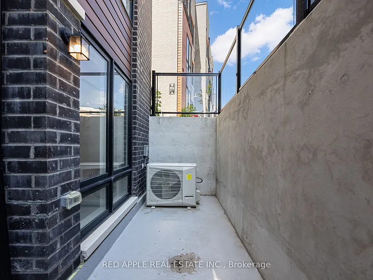 155 Tapscott Rd #25 — Photo 26