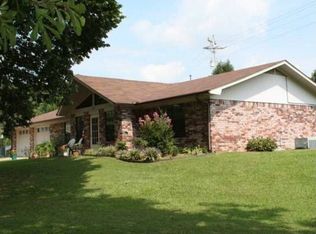 2002 Hidden Valley Rd, Mena, AR 71953