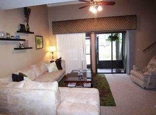 7200 SW 8th Ave #B13, Gainesville, FL 32607