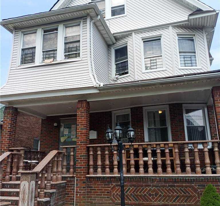 1st image of 85-21 159th St