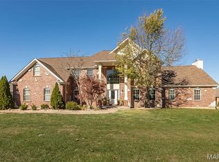 431 Ridge Meadow Ln, Washington, MO 63090