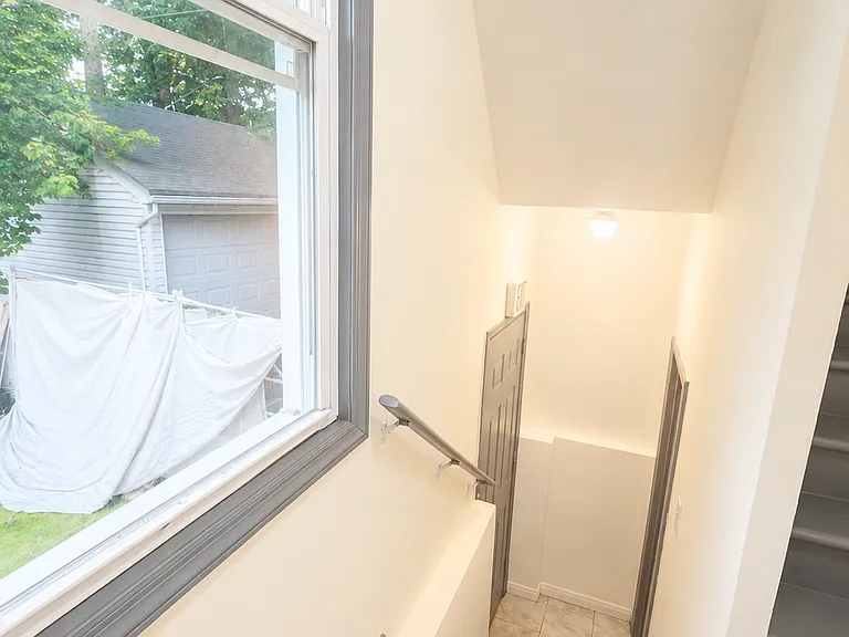 99 Alexander St #A — Photo 7