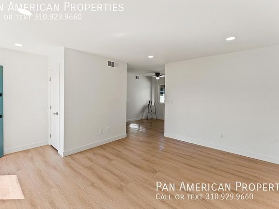 4th image of 2060 N Lincoln St #64